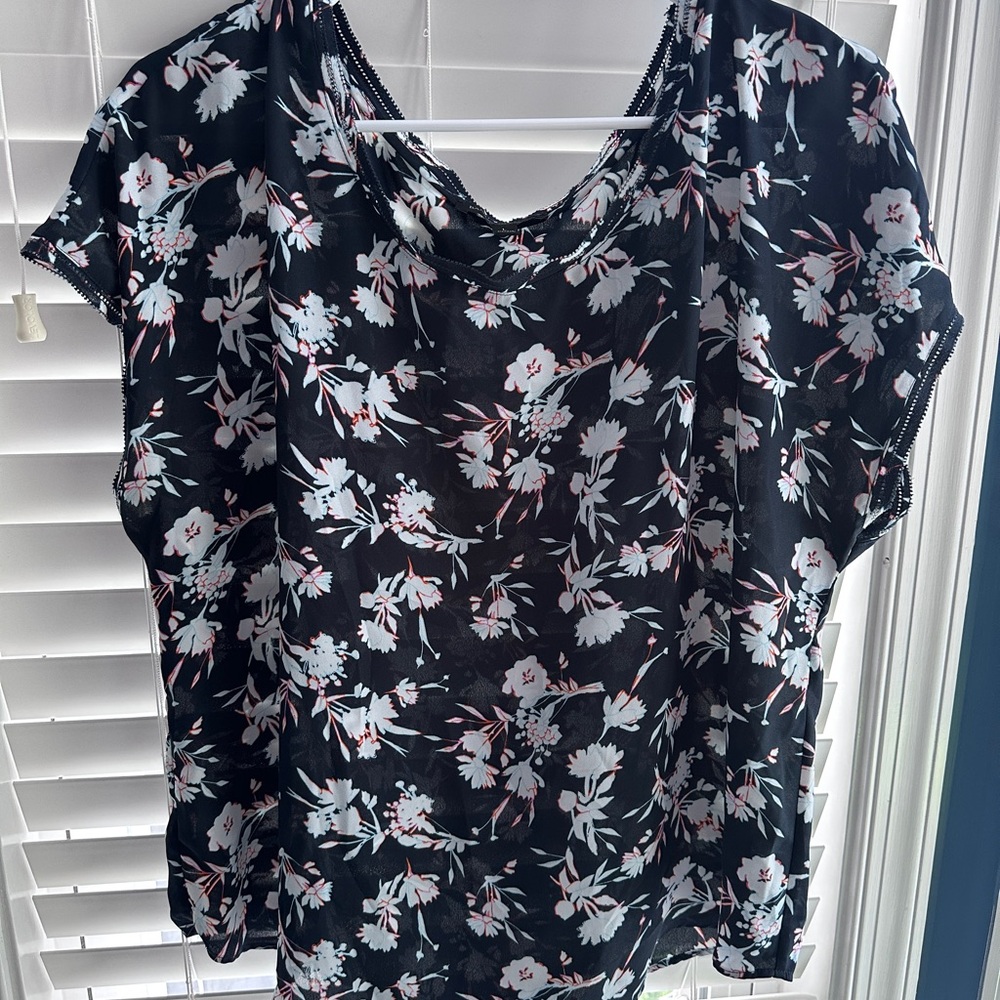 Banana Republic Blue and White Blouse